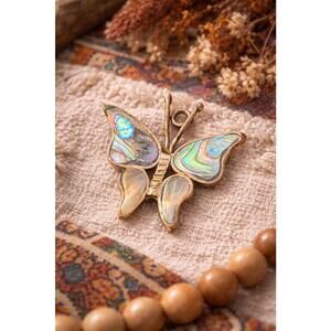 Vintage 1990s Abalone Mother Of Pearls Butterfly Pendant, 1x1”
